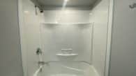 Main bath tub
