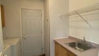 laundry room (2)